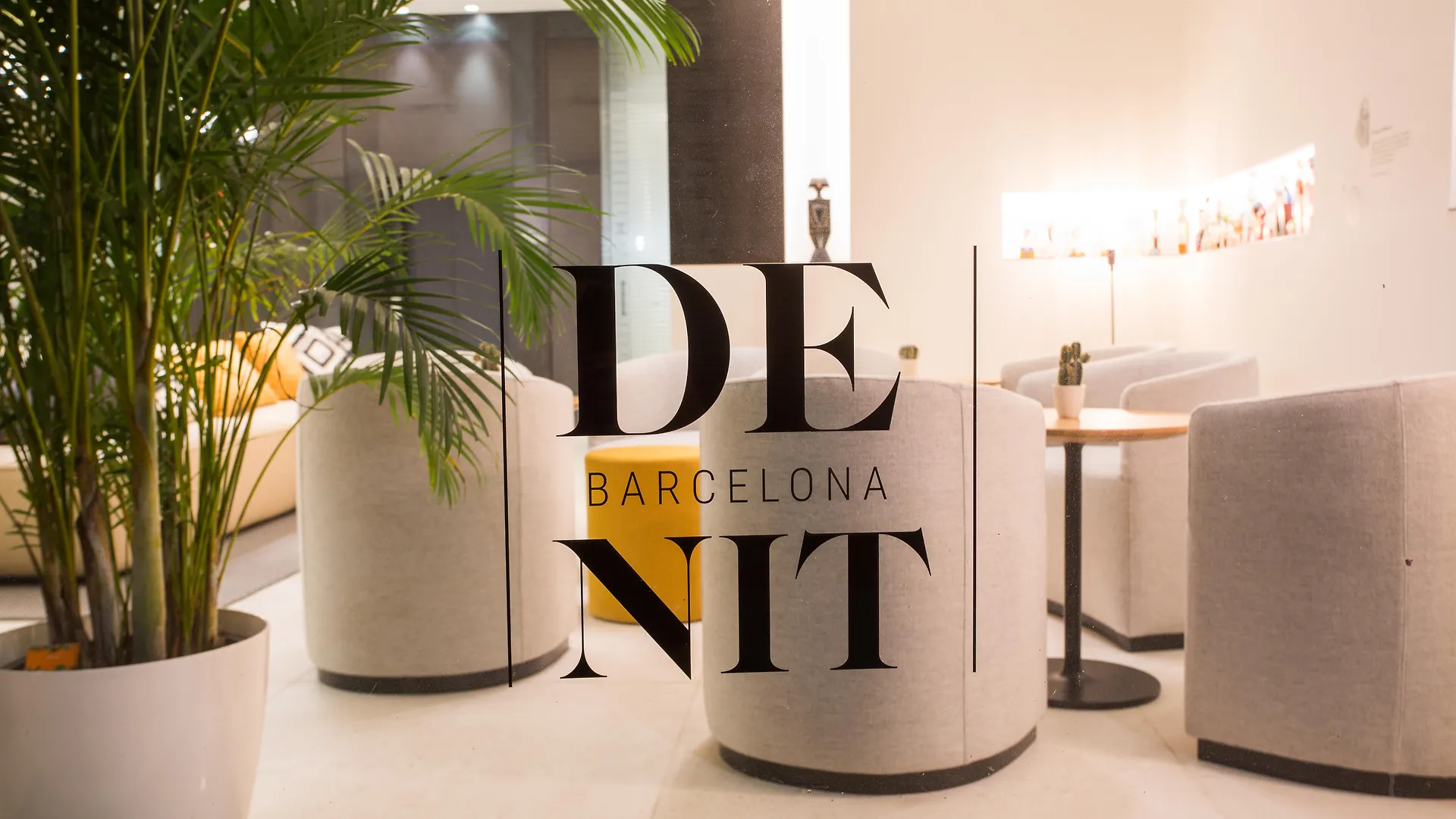 Hotel Denit Barcelona 3*,  España