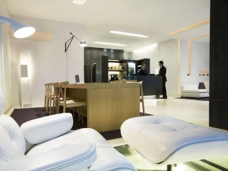 ***  Hotel Denit Barcelona España