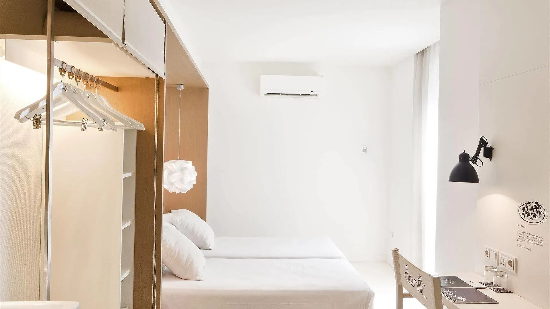 Hotel Denit Barcelona 3*,  España